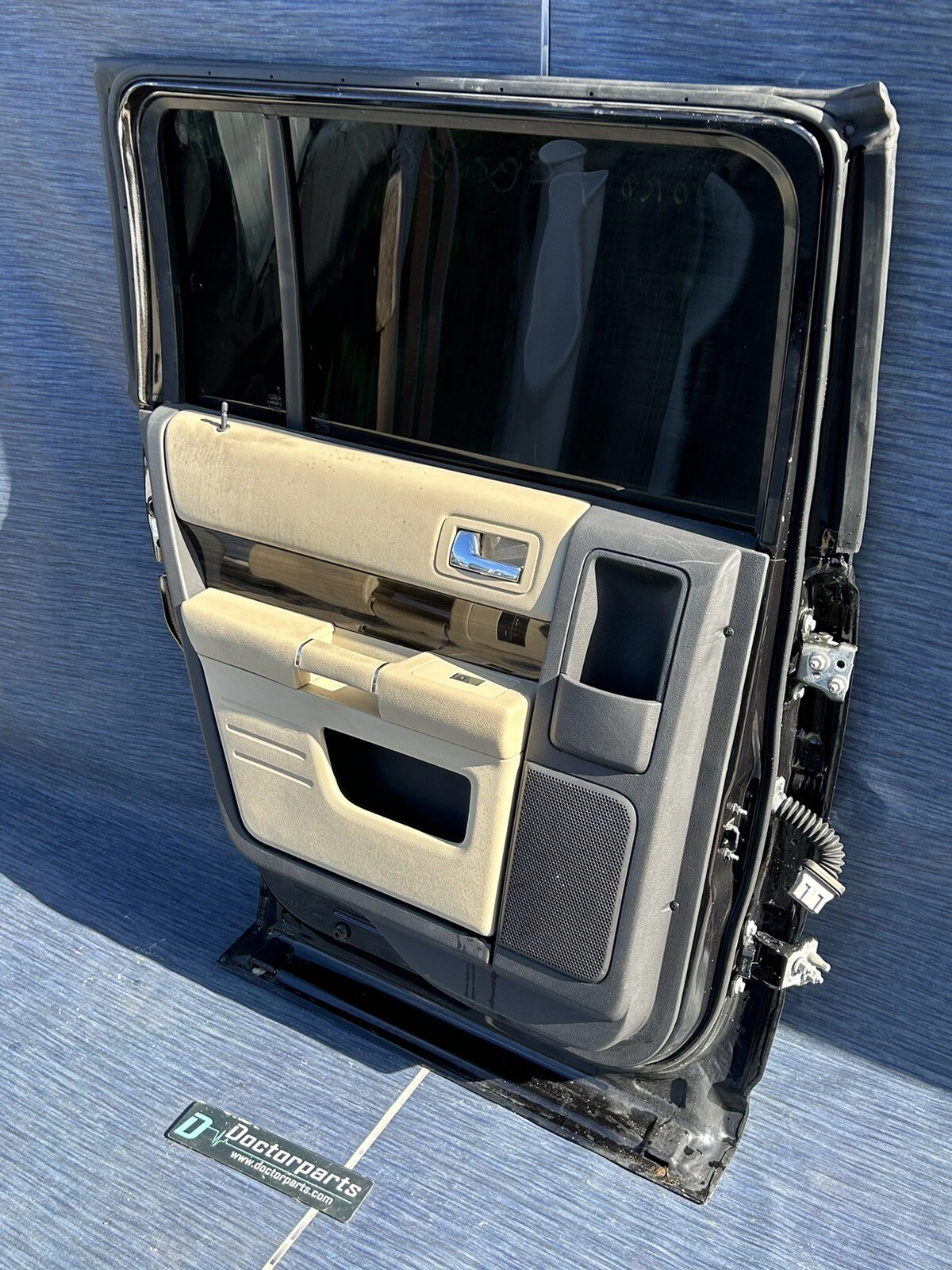09-19 FORD FLEX DRIVER LEFT REAR POWER SIDE DOOR ASSEMBLY BLACK PAINT CODE UA⭐️ - Image 6