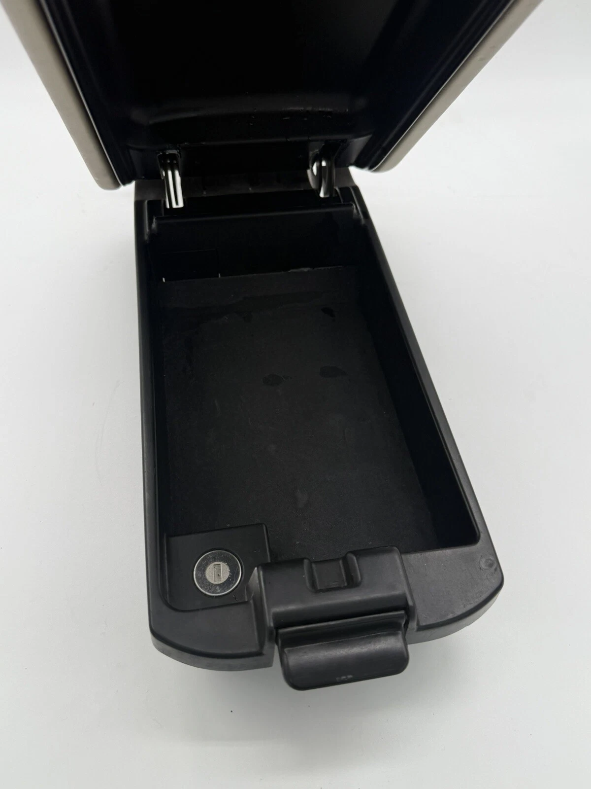 02-10 Lexus SC430 Front Center Console Armrest Lid Compartment Oem - Image 6