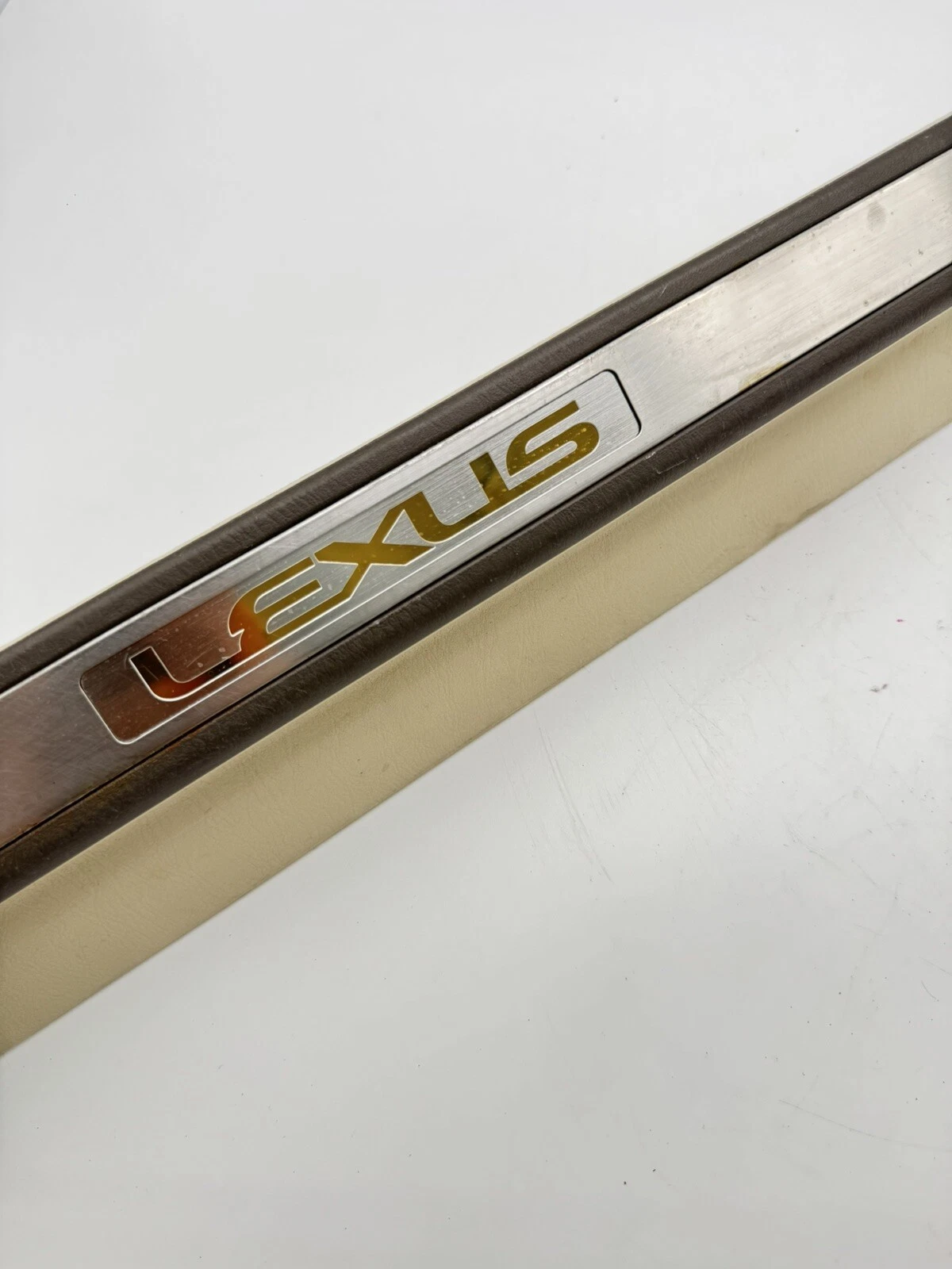 02-10 LEXUS SC430 FRONT LEFT DRIVER SIDE DOOR STEP SCUFF PLATE TRIM OEM - Image 10