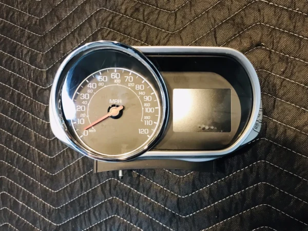 14-15 CHEVY SPARK Speedometer Speedo Cluster Gasoline Model MPH 95318035