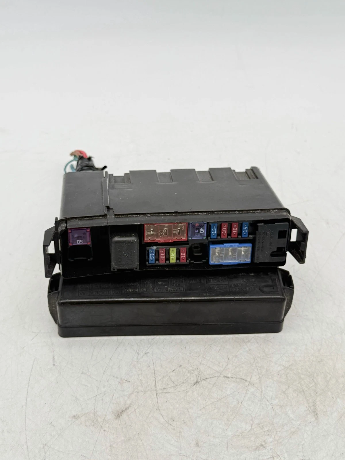 2008-2013 Infiniti G37 3.7L Engine Fuse Relay Unit Assembly 7254-5763-30 - Image 5