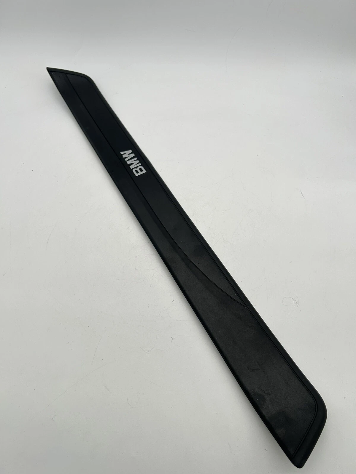 06-2010 BMW 328i 325i 330i e90 sedan scuff plate sill plate floor door Trim OEM - Image 3