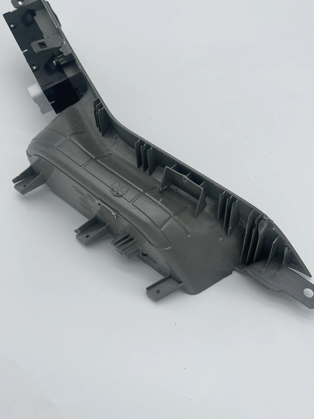 11-13 KIA OPTIMA FRONT RIGHT PASSENGER SIDE INTERIOR DOOR SWITCH BEZEL TRIM OEM - Image 9