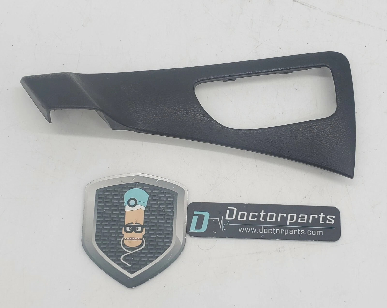 2003 - 2006 NISSAN MURANO RIGHT DOOR HANDLE MOULDING BEZEL TRIM COVER OEM