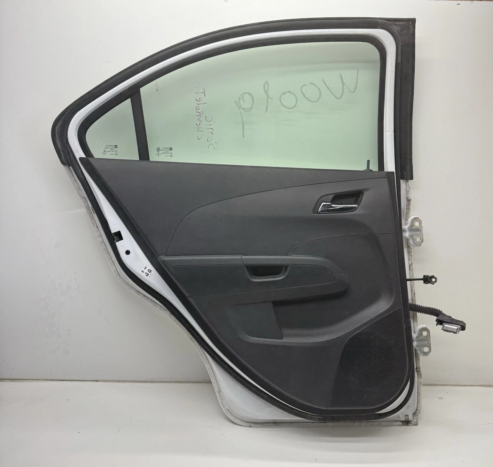 12-20 Chevrolet Sonic Sdn Rear Door Assembly Driver Left Electric OEM - Image 10