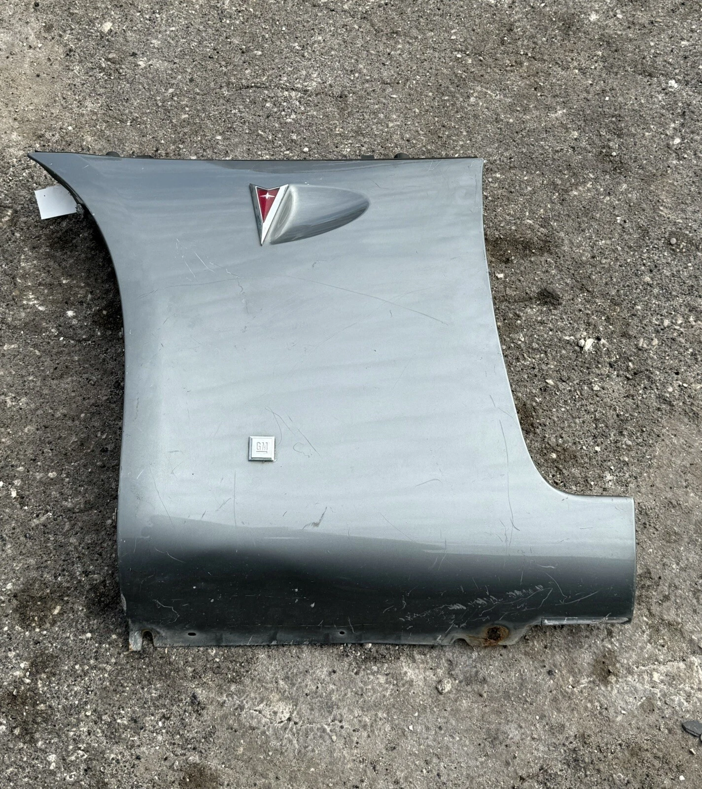 2006-2009 PONTIAC SOLSTICE FRONT LEFT FENDER DRIVER SIDE FENDER OEM OEM - Image 2