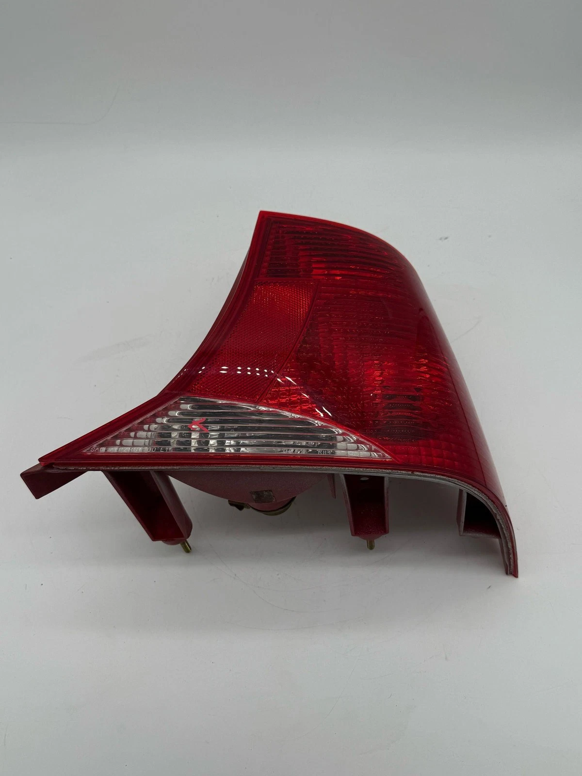 2002-2004 Ford Focus Right Rear Tail Light Assembly YS4X-13440-CA - Image 3