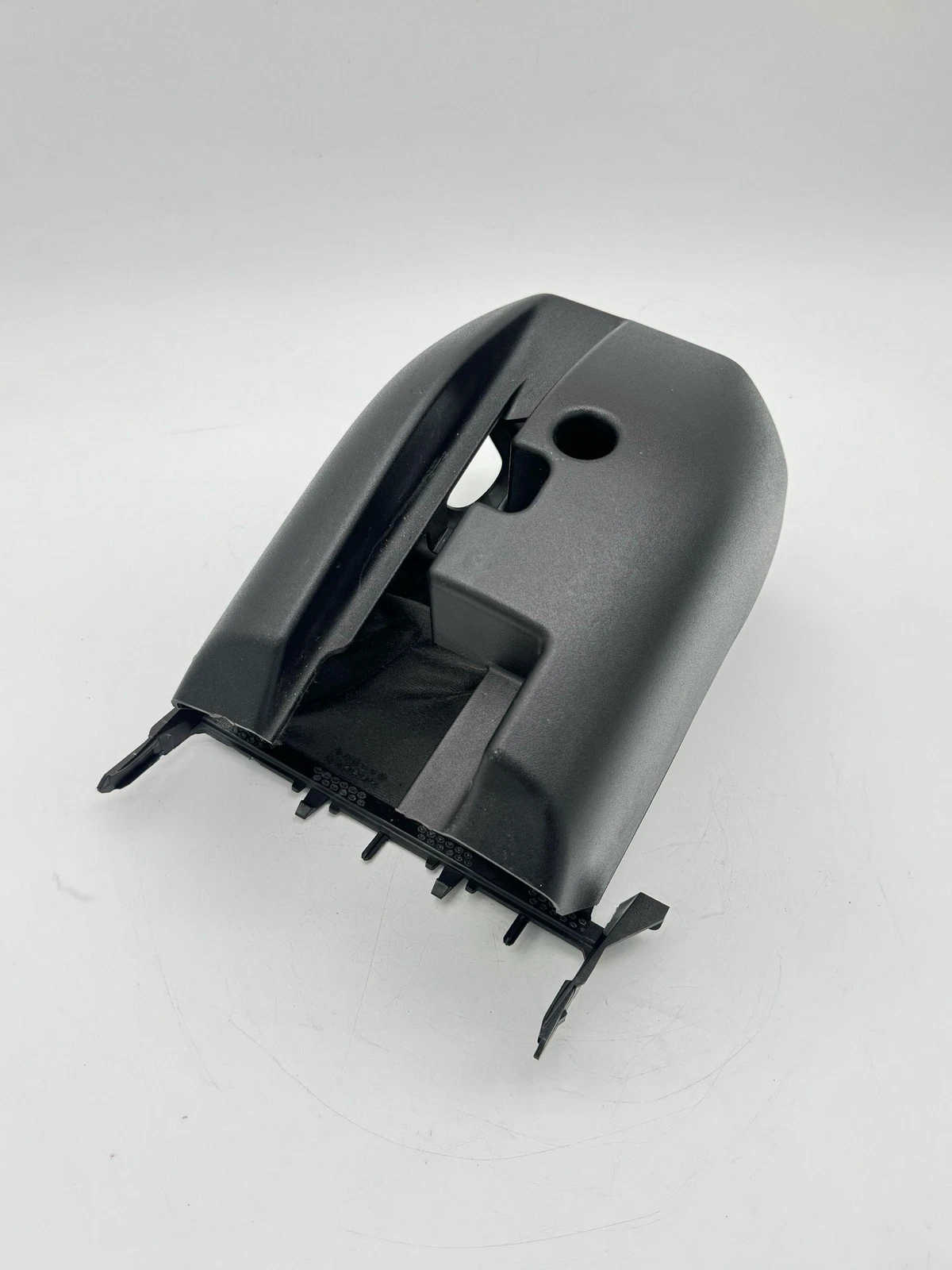 16-19 CHEVY CRUZE STEERING COLUMN SHROUD UPPER COVER TRIM PANEL 13464396 OEM - Image 2