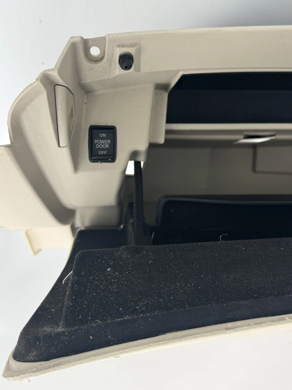 13 14 15 16 17 18 NISSAN ALTIMA GLOVE COMPARTMENT STORAGE BOX OEM 10811A52000 - Image 12