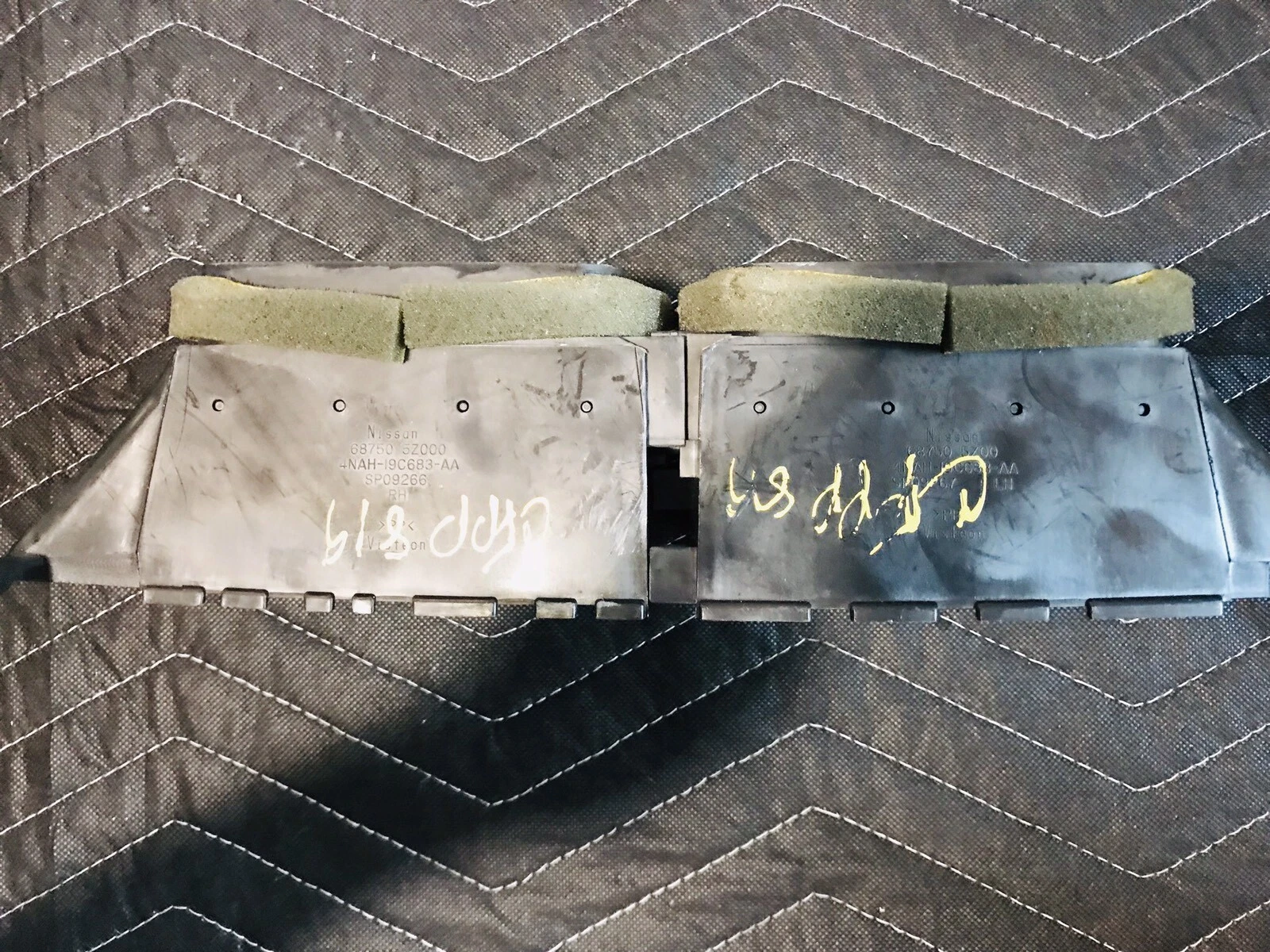 04 05 06 07 08 09 NISSAN QUEST CENTER DASH AIR VENTS OEM 68750-5Z000 - Image 4