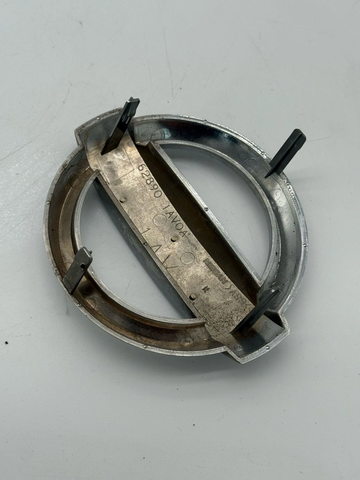 2009-2014 NISSAN MURANO CHROME GRILLE EMBLEM OEM MURANO CROSSCABRIOLET - Image 3