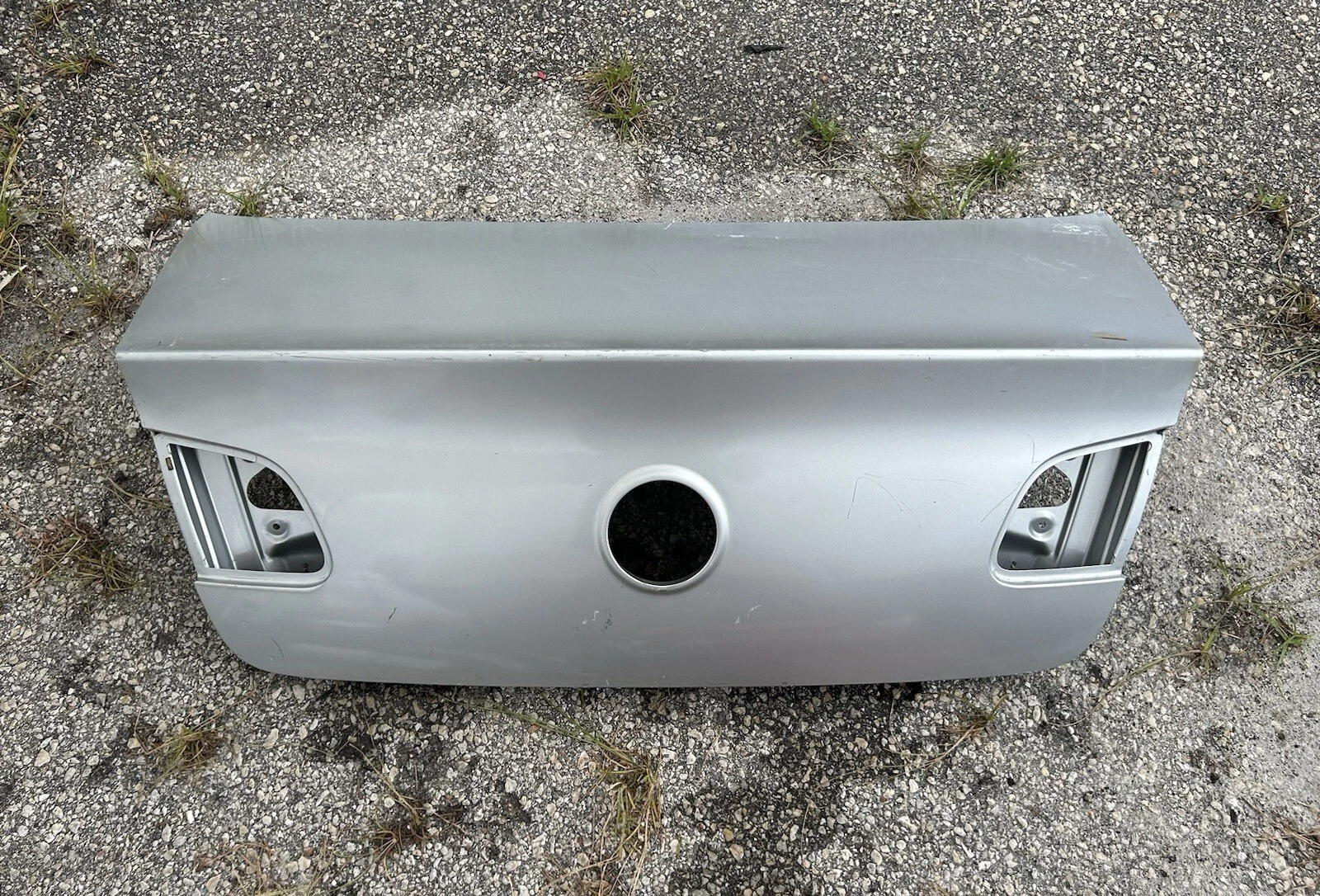 2006 Volkswagen Passat Sedan Rear Trunk Deck Boot Tailgate, Trunk lid OEM - Image 2