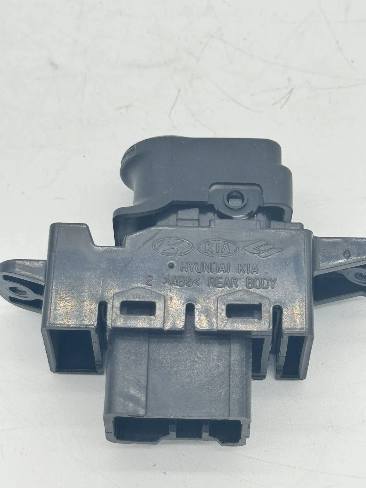 13-17 Hyundai Accent Rear Door Switch Assembly-Power Window Sub 93581-1R001 - Image 10