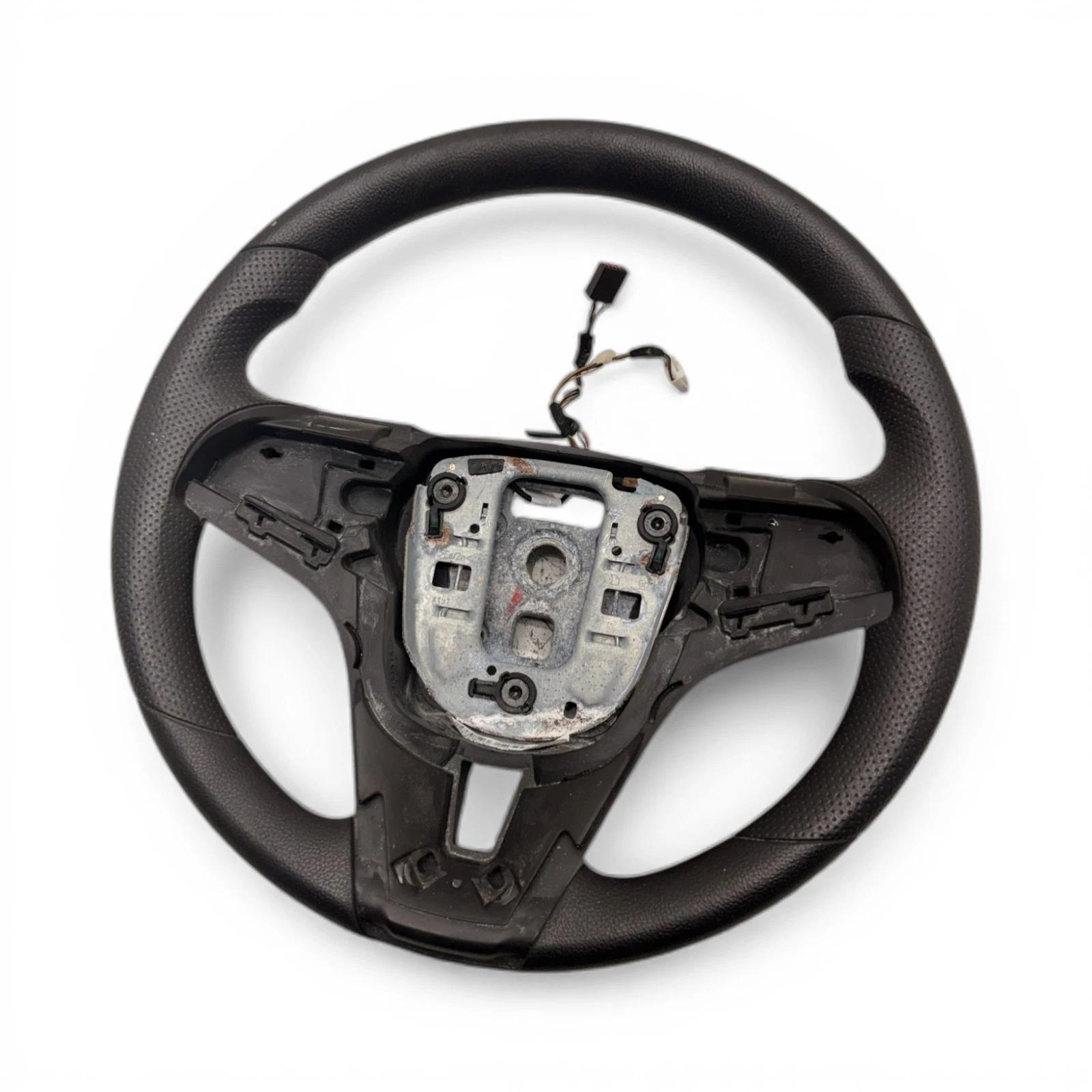 12-20 Chevrolet Sonic Steering Wheel W/O Cruise Control Switch OEM, 42348102 - Image 3