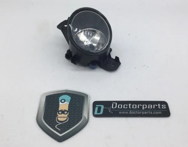 2004 - 2016 NISSAN SENTRA /ALTIMA FOG LIGHT LAMP BULB LEFT USED OEM 89210439
