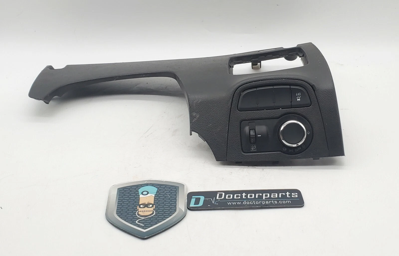 16-19 Chevrolet Spark Dash Mounted Headlight Lamp Switch & Track Control Switch