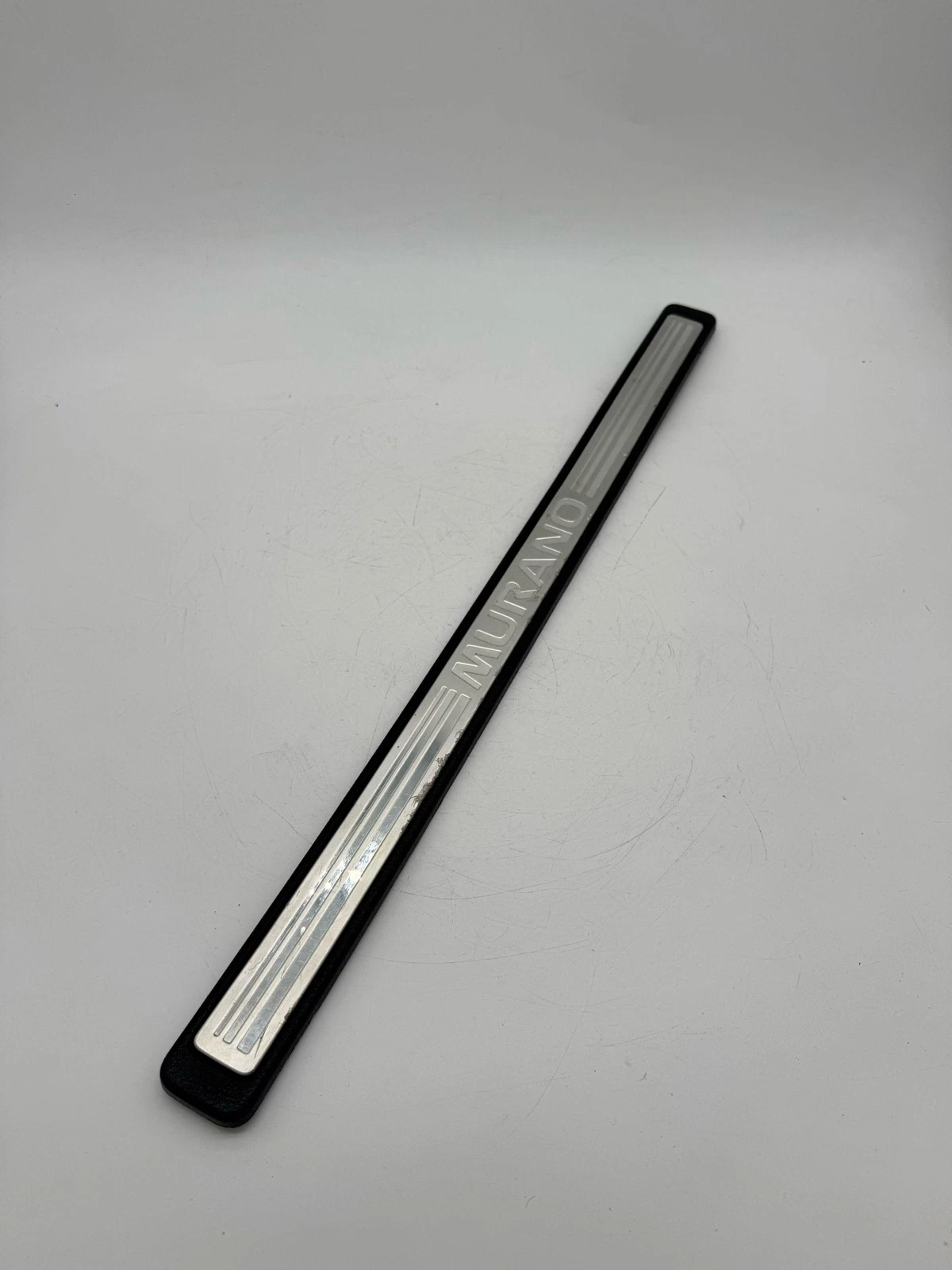 2009 - 2013 NISSAN MURANO Step Sill Scuff Plate Trim 769B11AA0A OEM LEFT SIDE - Image 2