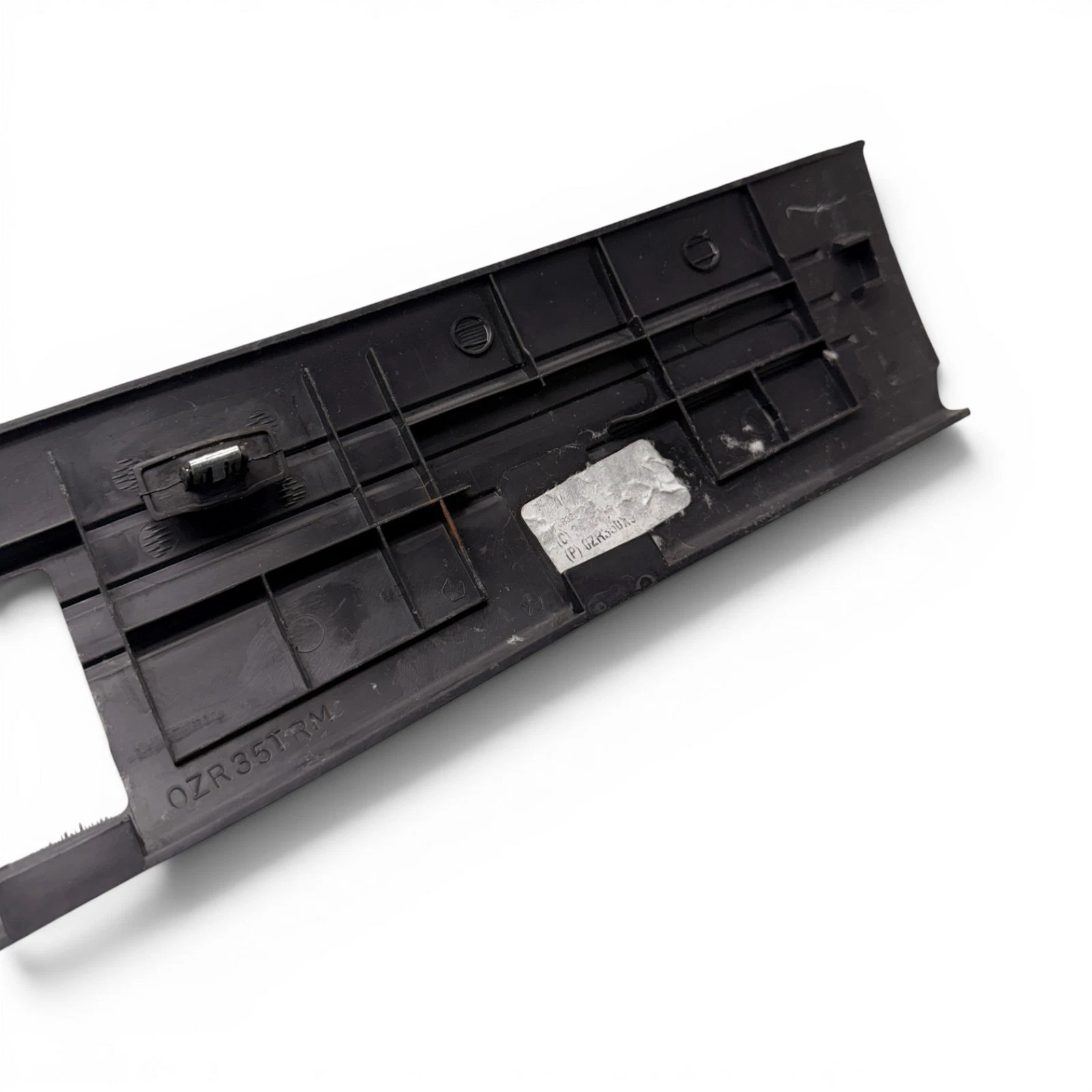 11-20 Dodge Grand Caravan Left Door Sill Scuff Plate Trim Cover OEM, ZR35DX9AF - Image 10