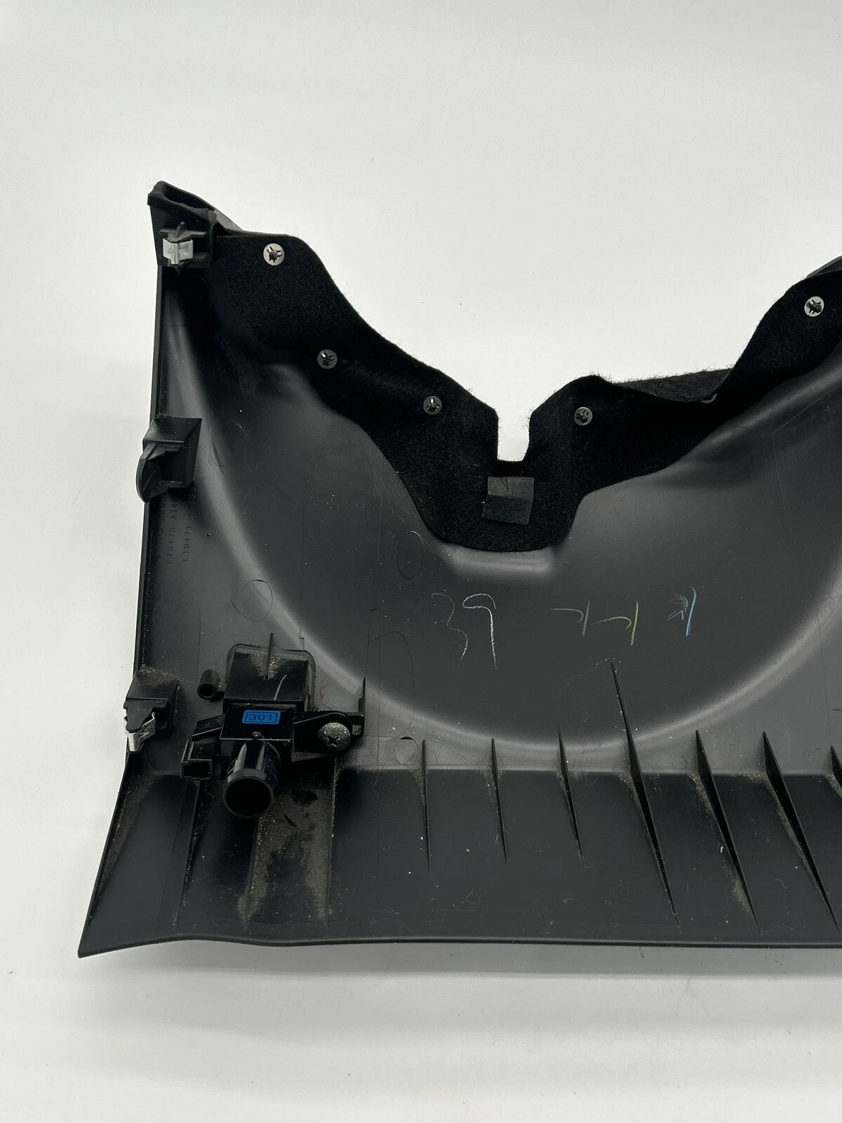 2008-2013 Infiniti G37 Coupe Driver Lower Knee Panel Lh 68106-JK60A OEM - Image 9