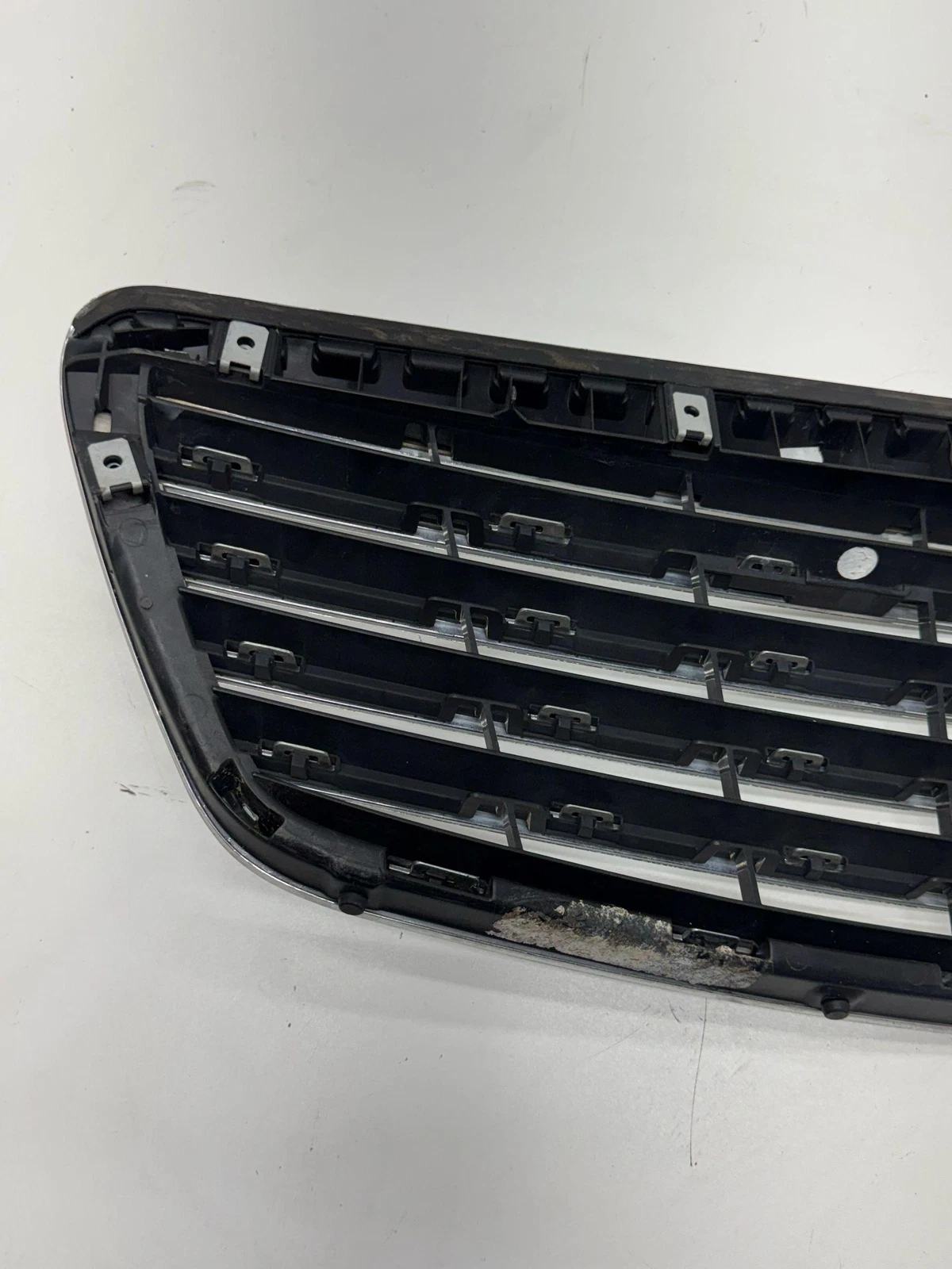 2007- 2009 Mercedes W221 S550 S450 Front Grille 2218800083 OEM - Image 8