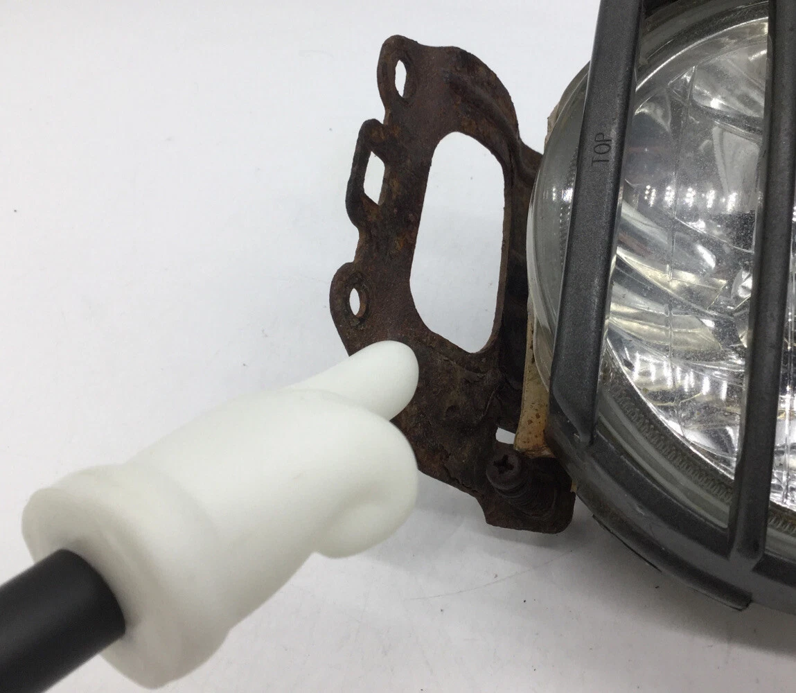 2005-2009 SUBARU OUTBACK RIGHT FRONT FOG LIGHT LAMP ASSEMBLY USED OEM - Image 6