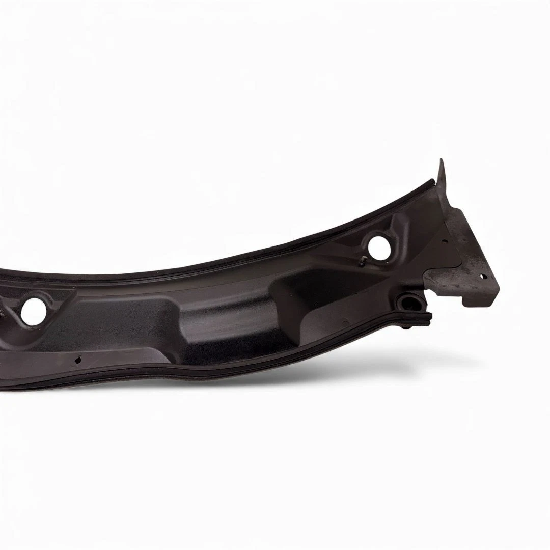 07-10 SATURN SKY COWL VENT WINDSHIELD WIPER PANEL SCREEN COVER (For: Saturn Sky) - Image 2