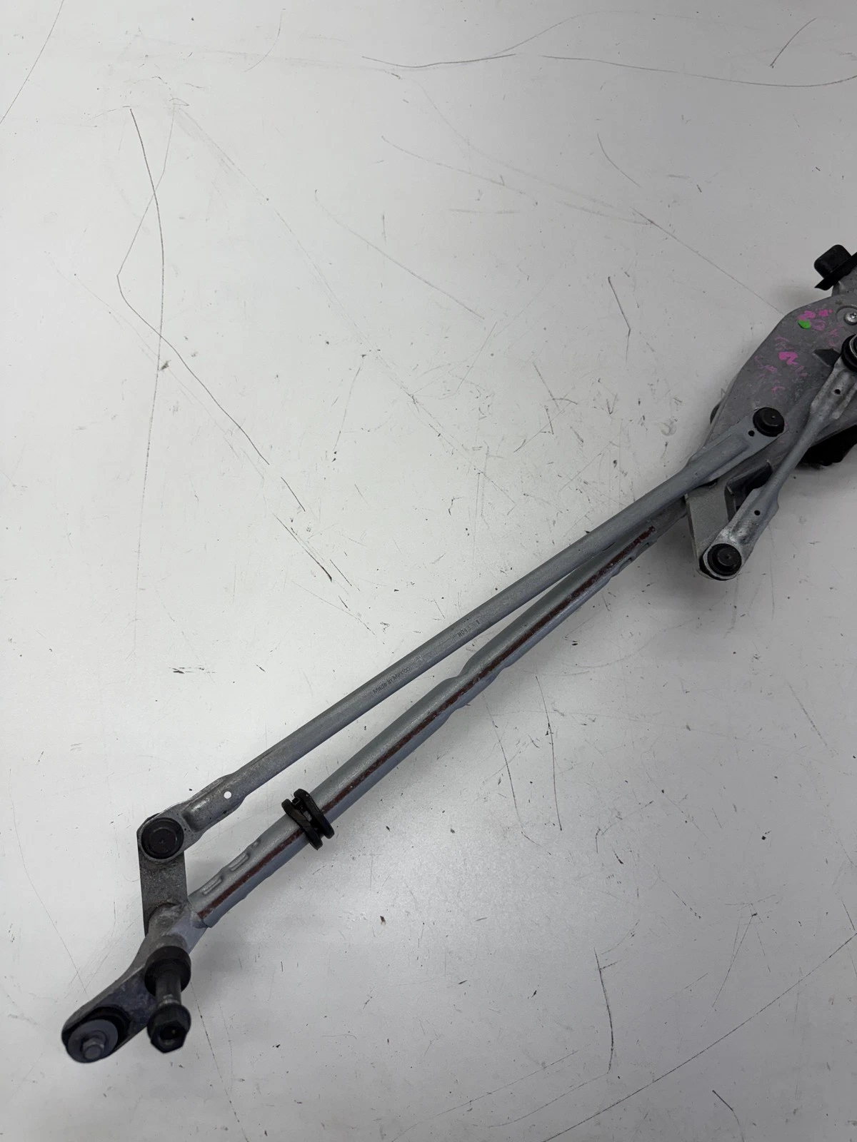 16-19 CHEVROLET CRUZE FRONT WINDSHIELD WIPER LINKAGE TRANSMISSION W/ MOTOR OEM - Image 10
