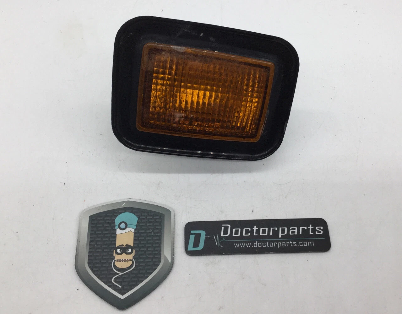 03 - 09 HUMMER H2 INDICATOR RIGHT TRAINERS SIGNAL LAMP LIGHT USED OEM PARK/TURN - Image 4