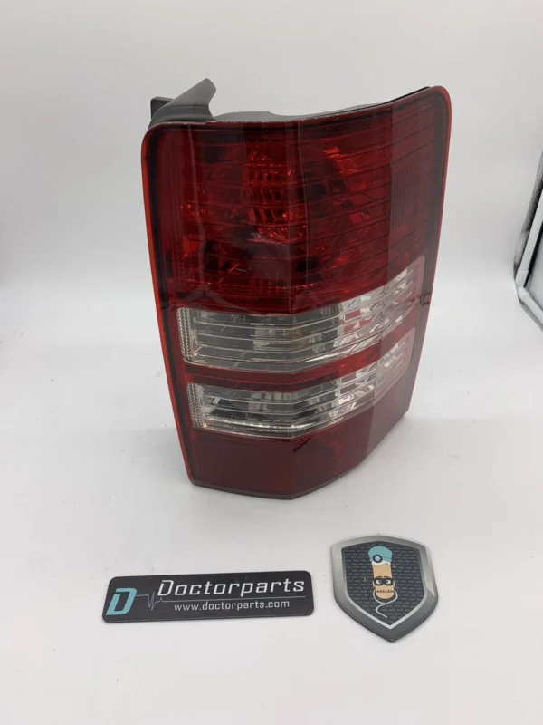 2008 2009 2010 2011 2012 Jeep Liberty Passenger Right RH Tail Light OEM