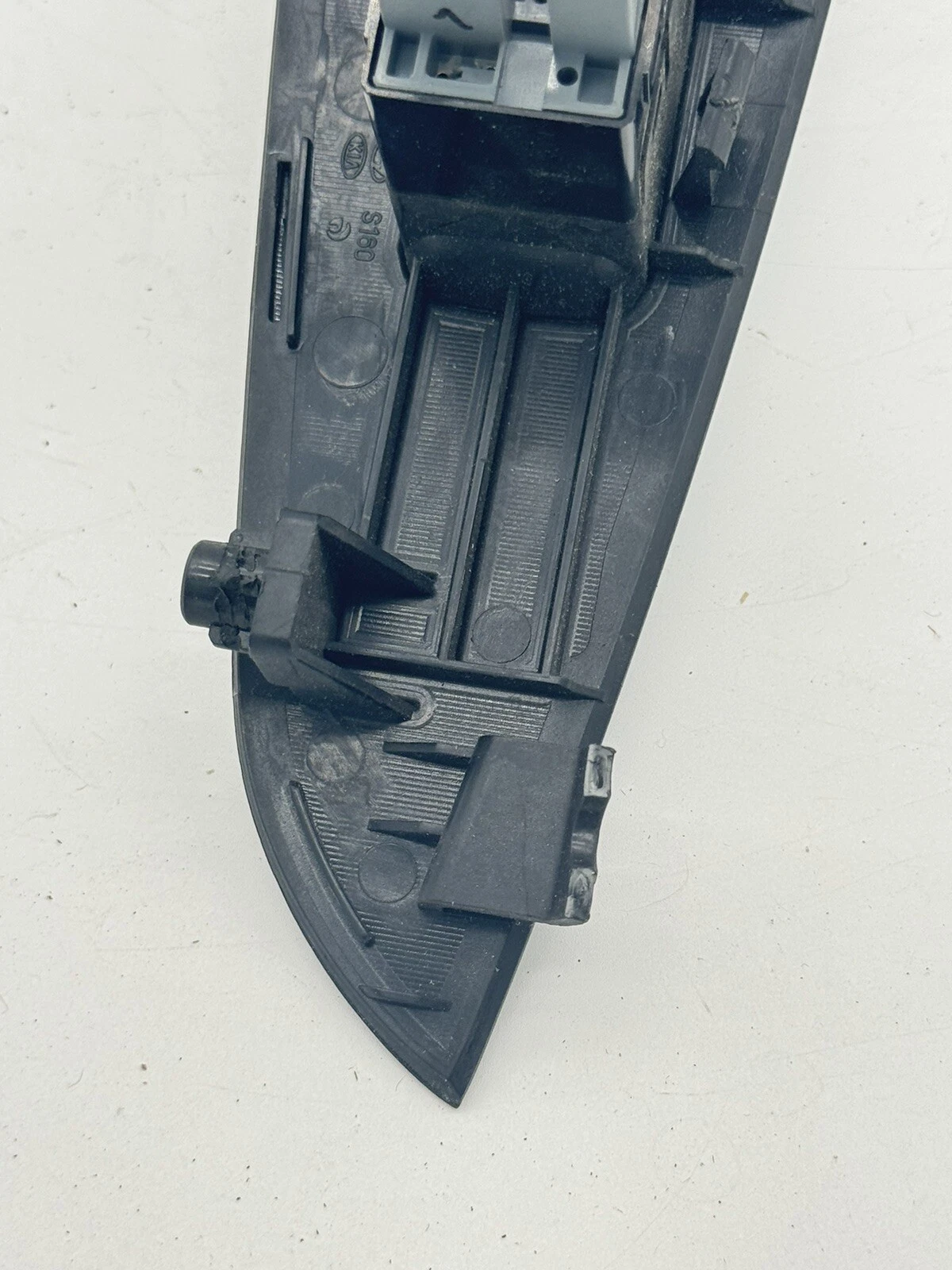 11-13 Hyundai Elantra Sedan Rear Left Window Switch Bezel Trim 201007562 OEM - Image 10