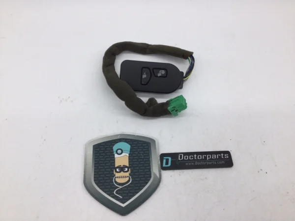 2003-2007 HUMMER H2 FRONT RIGHT DOOR SEAT HEAT HEATER CONTROL SWITCH OEM USED