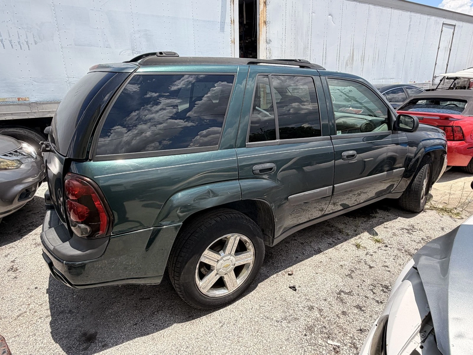 2002-2009 Chevy Trail Blazer Driver Left Front Fender Oem - Image 8