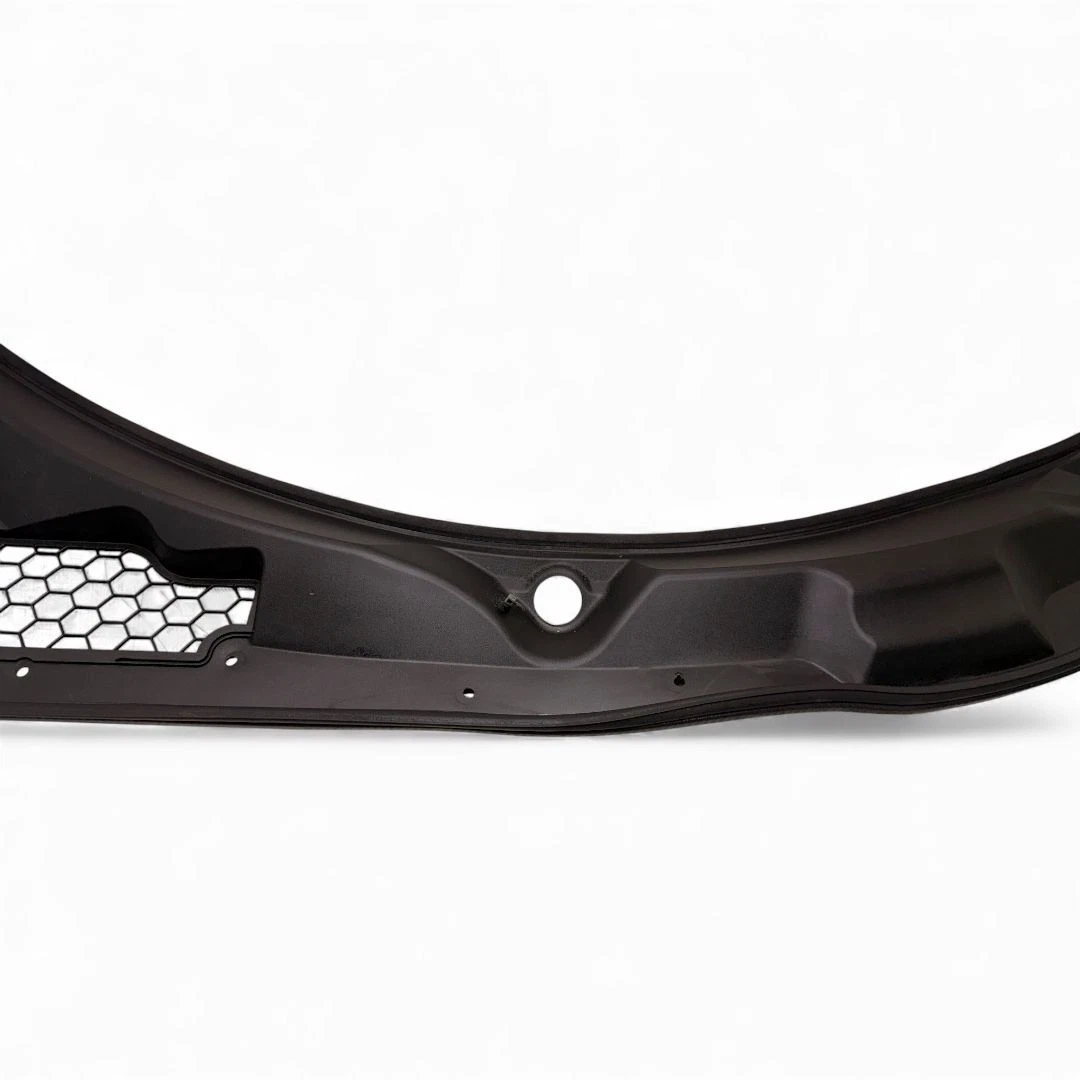 07-10 SATURN SKY COWL VENT WINDSHIELD WIPER PANEL SCREEN COVER (For: Saturn Sky) - Image 7