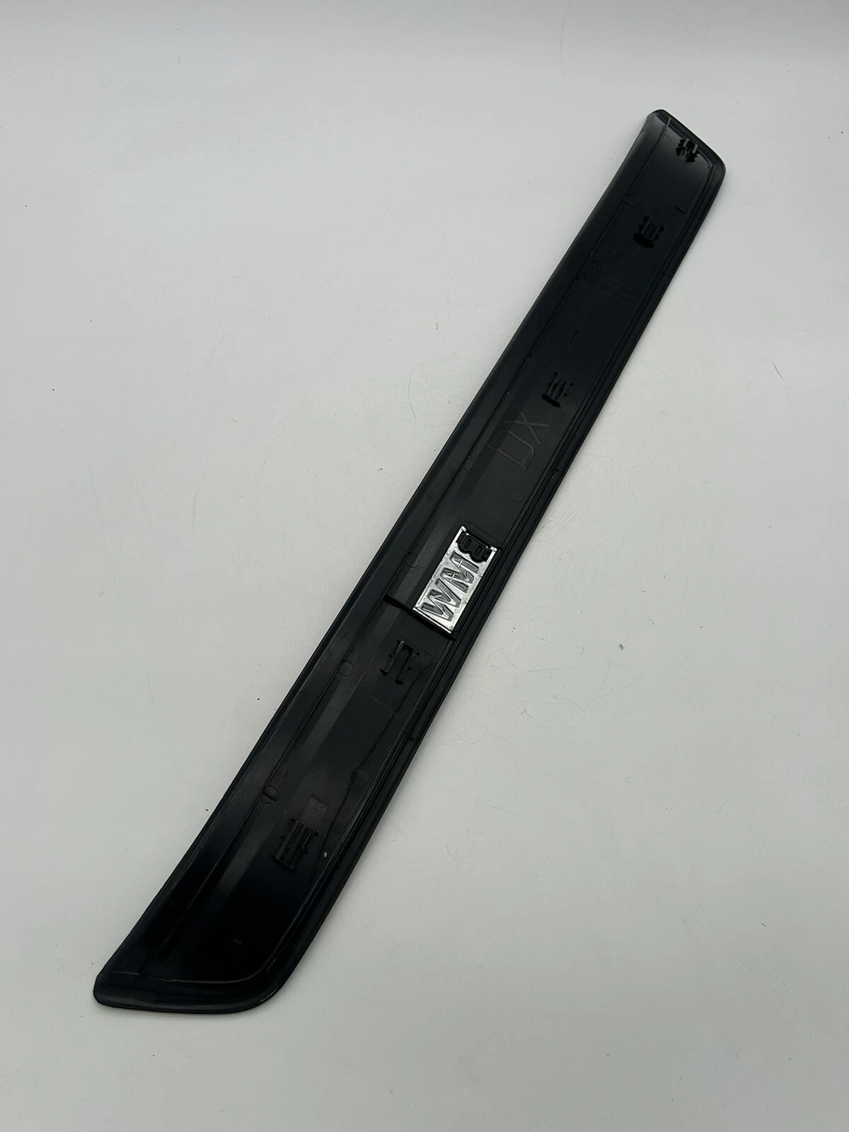 06-2010 BMW 328i 325i 330i e90 sedan scuff plate sill plate floor door Trim OEM - Image 8