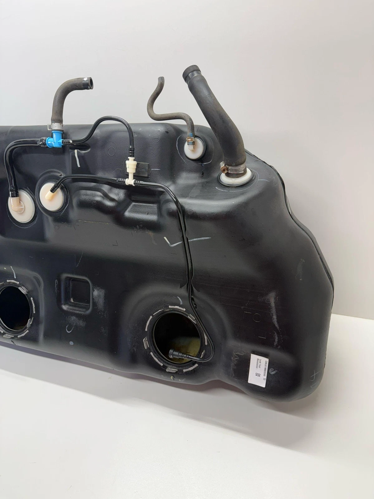 2009-2014 Nissan Murano CrossCabriolet OEM Fuel Tank 3.5L V6 AWD 21.7 Gallon - Image 9