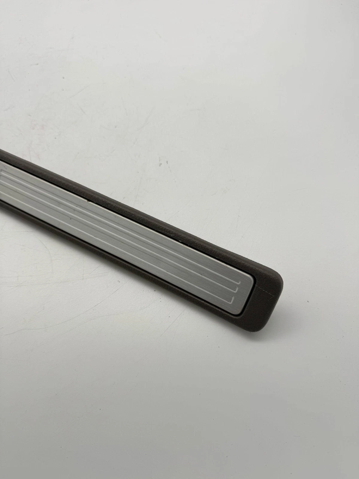 09 - 13 NISSAN MURANO STEP SILL SCUFF PLATE TRIM 769B11AA0A OEM - Image 4