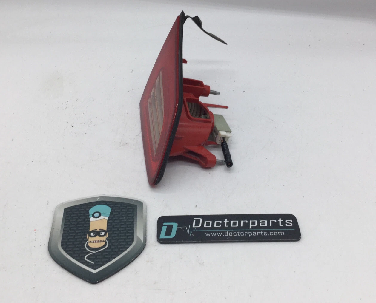 2007-2008 INFINITI G35 /G37 2009-2013 LEFT DRIVER INNER TAILLIGHT LAMP OEM - Image 2