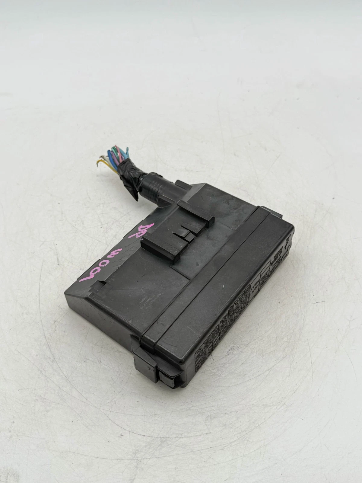 2008-2013 Infiniti G37 3.7L Engine Fuse Relay Unit Assembly 7254-5763-30 - Image 3