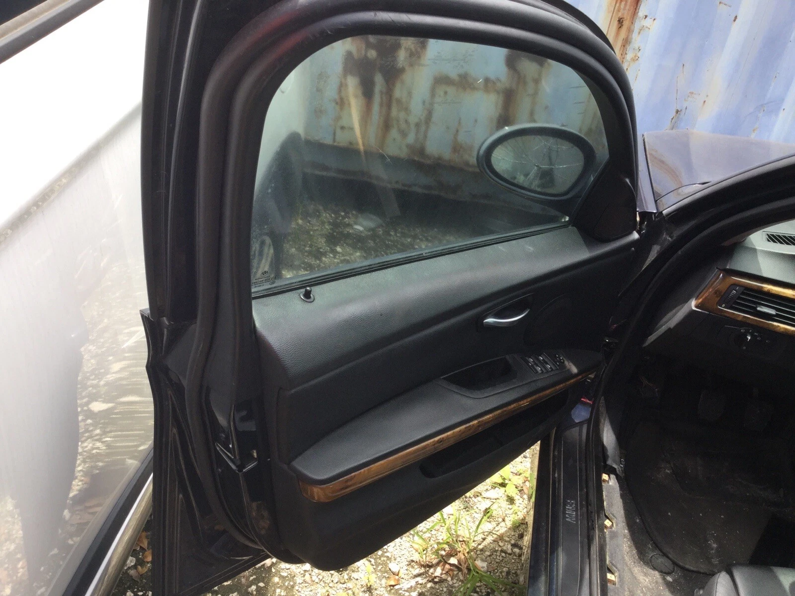 2006-2008 BMW 325I FRONT DRIVER LEFT LH DOOR USED OEM LOCAL PICKUP - Image 2