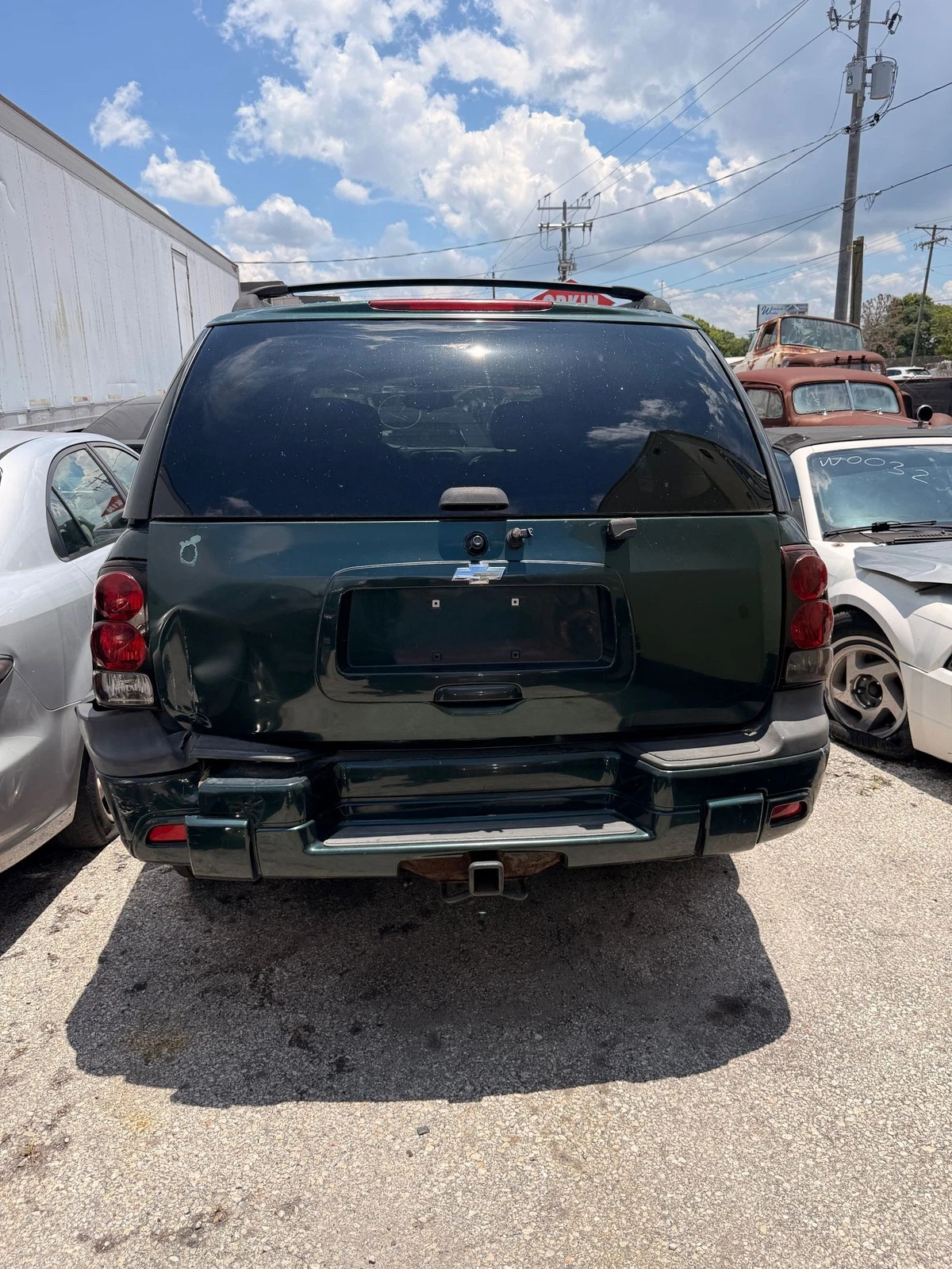 2005-2009 Chevrolet Trailblazer Left Rear Door Green OEM - Image 12