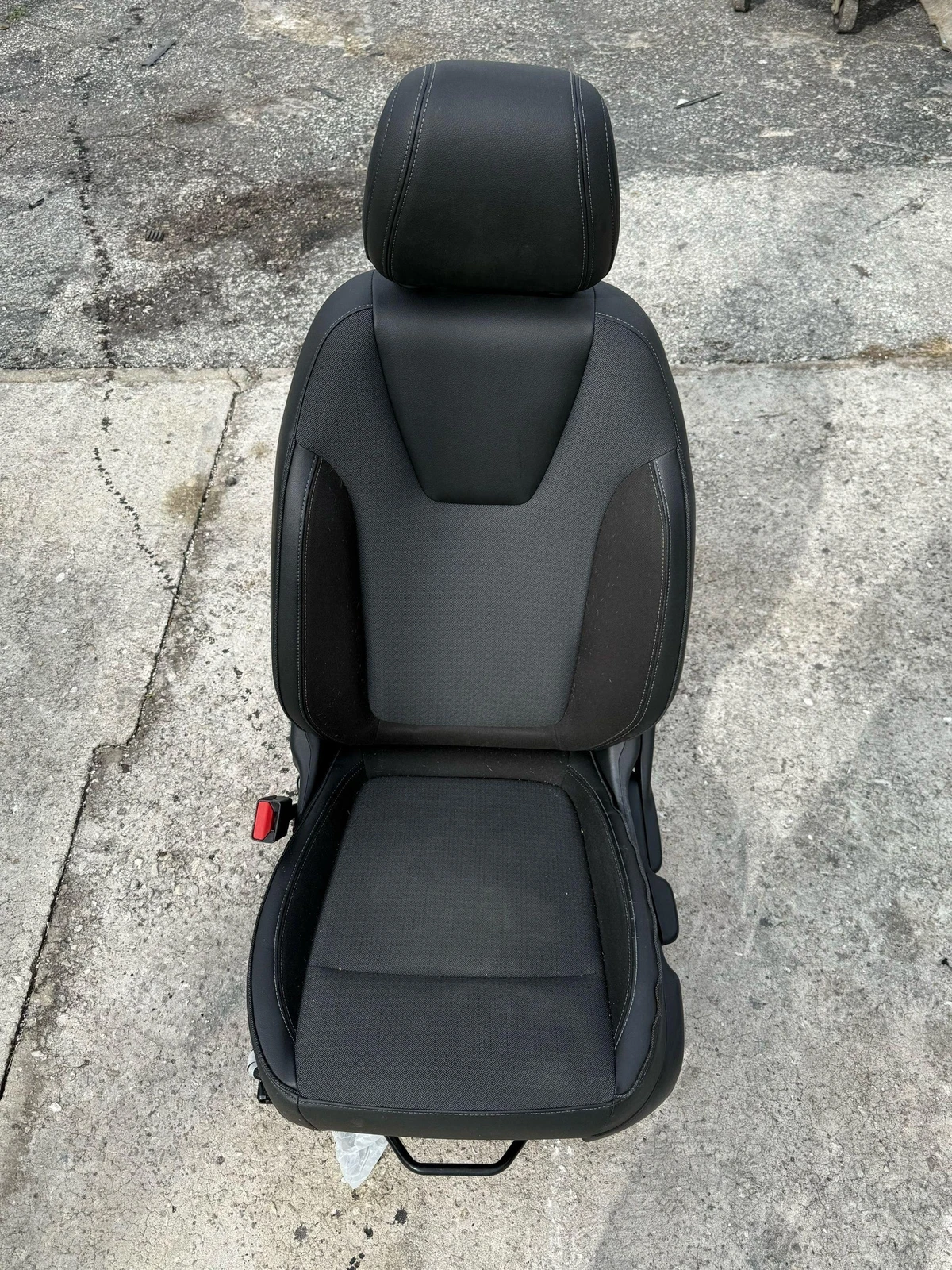 2020-2022 BUICK ENCORE GX FRONT LEFT DRIVER SIDE SEAT MANUAL CLOTH AND LEATHER