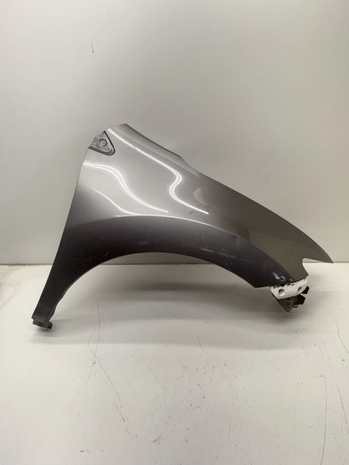 RH2011- 2017 NISSAN QUEST RIGHT PASSENGER SIDE FENDER OEM GREY - Image 2