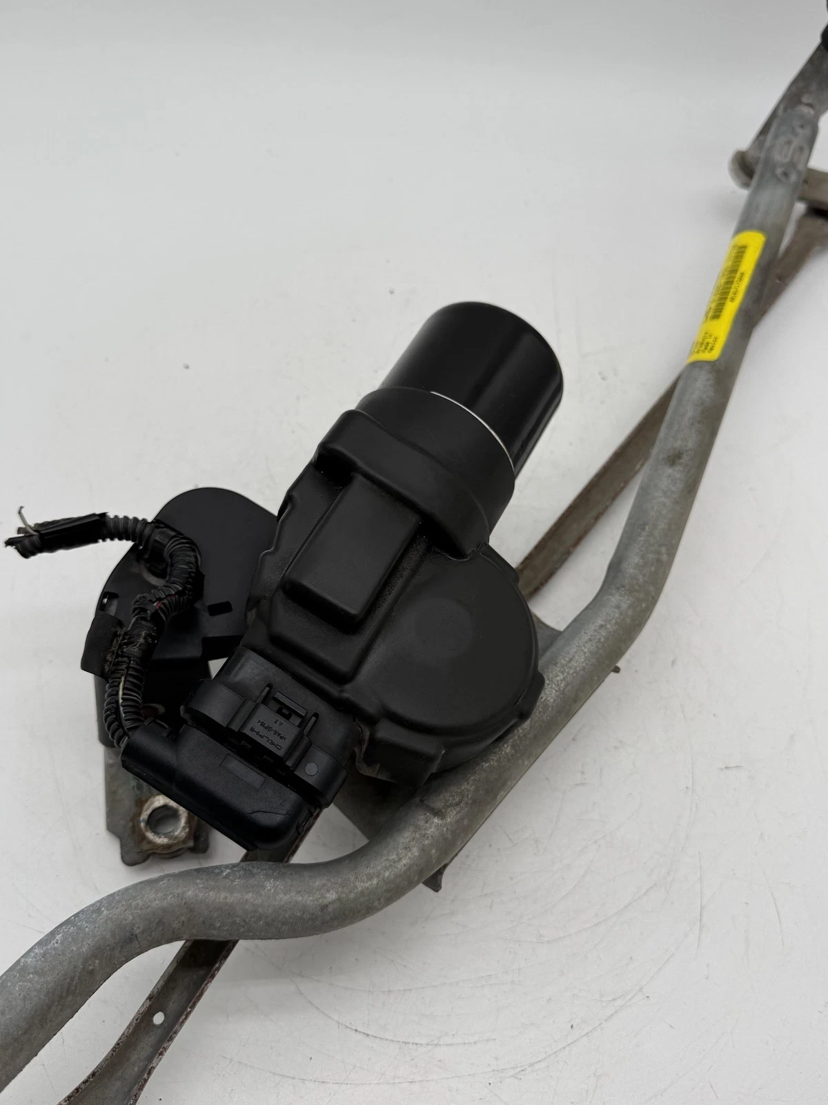 2018-2020 DODGE PROMASTER 2500 WINDSHIELD WIPER MOTOR OEM 04725998AE - Image 4