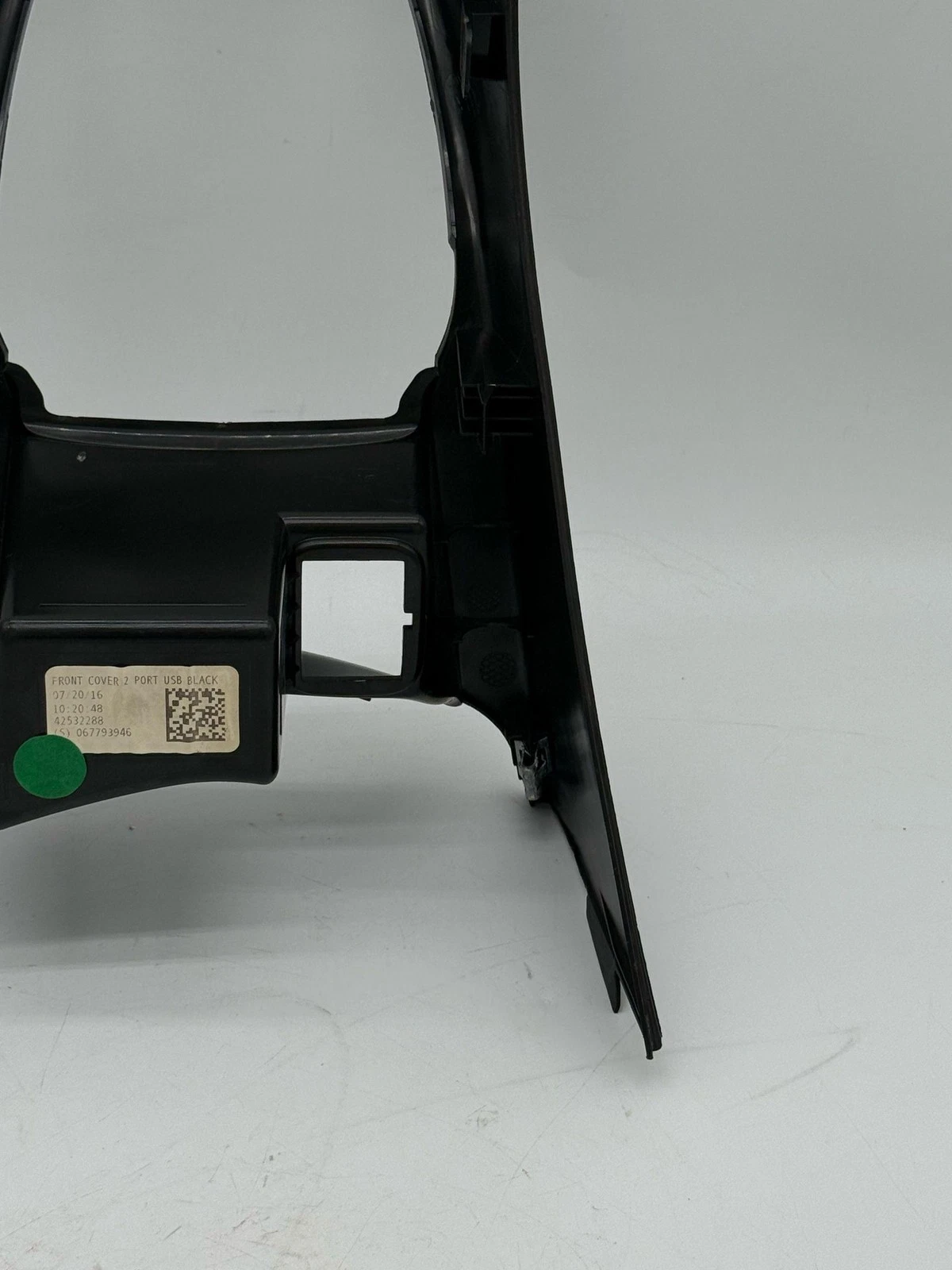 2020 Chevrolet Sonic Jet Black Front Floor Console Trim Plate 42532288 OEM - Image 7