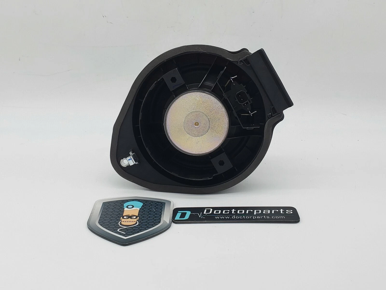 2018-2019 CHEVY EQUINOX REAR DRIVER DOOR SPEAKER LEFT LH USE OEM - Image 2