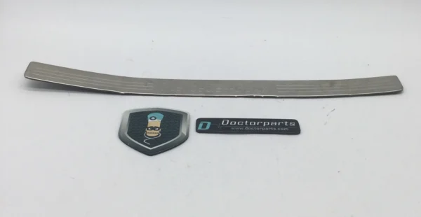 2014-2018 MERCEDES C300 FRONT LEFT DOOR SILL PLATE SCUFF A2046800130 OEM USED