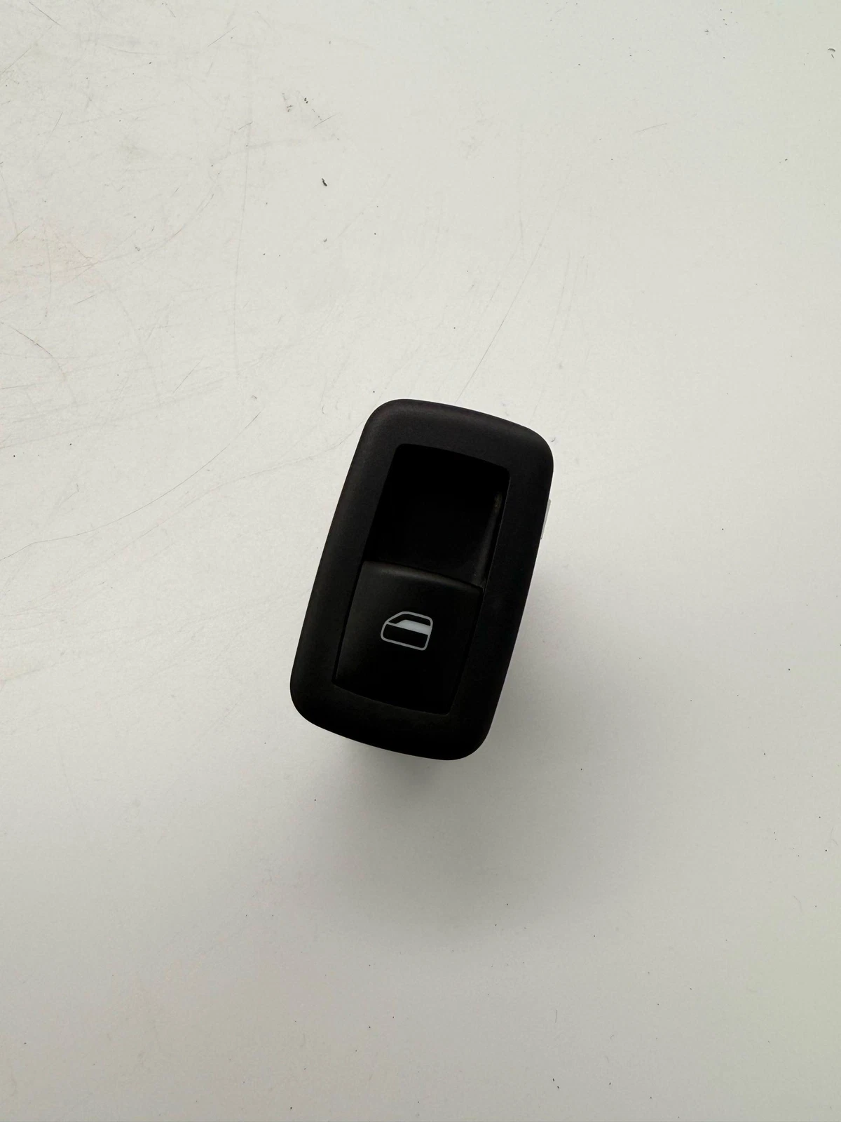 2014-2019 JEEP CHEROKEE RIGHT WINDOW SWITCH OEM 68214156AA - Image 2