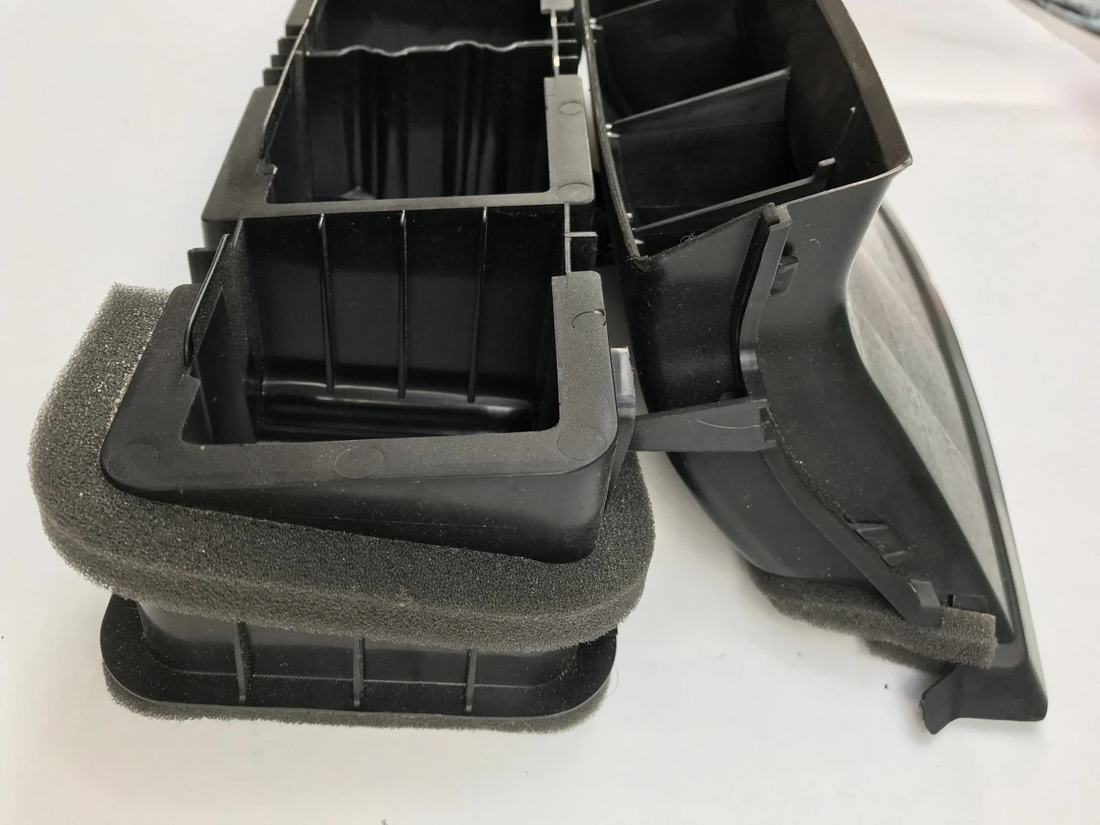 Toyota Scion XB OEM 08 -15 xB Dash-Air Vent Heater Duct 5599012060 Used - Image 3