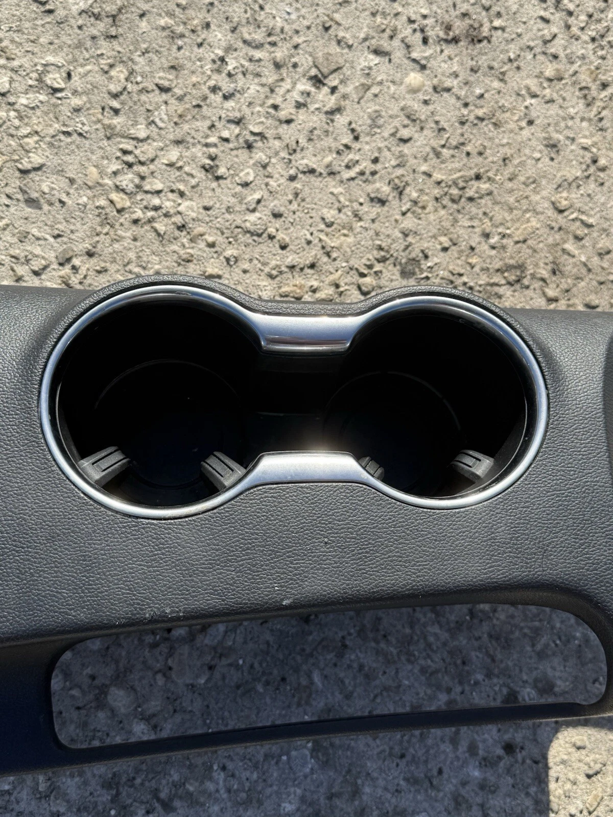 FORD MUSTANG CONSOLE TOP FINISH PANEL COVER TRIM BEZEL OEM 2015 - 2017 - Image 7