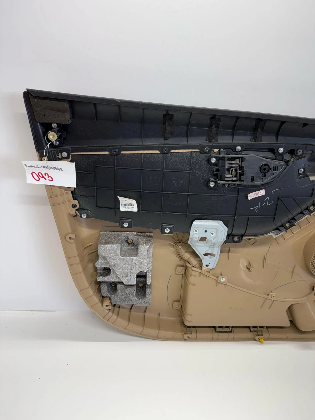 2013 HYUNDAI ELANTRA FRONT RH PASSENGER SIDE DOOR TRIM PANEL OEM - Image 11